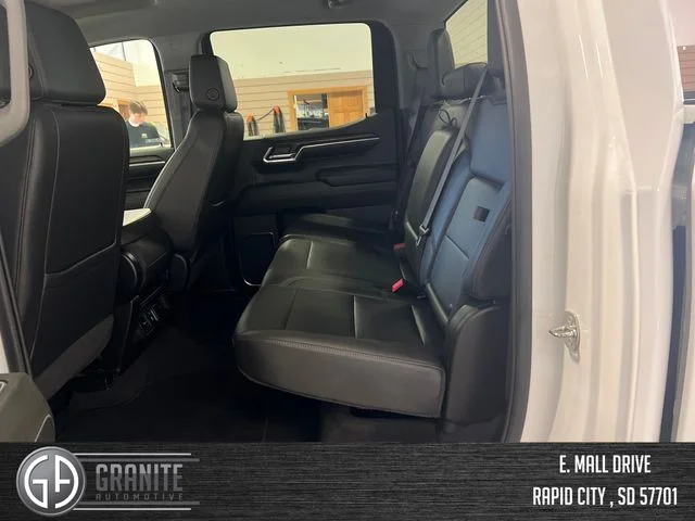 2024 GMC Sierra 1500 SLT - Photo 12
