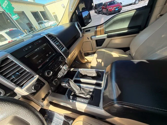Used 2015 Black Ford Lariat image 26
