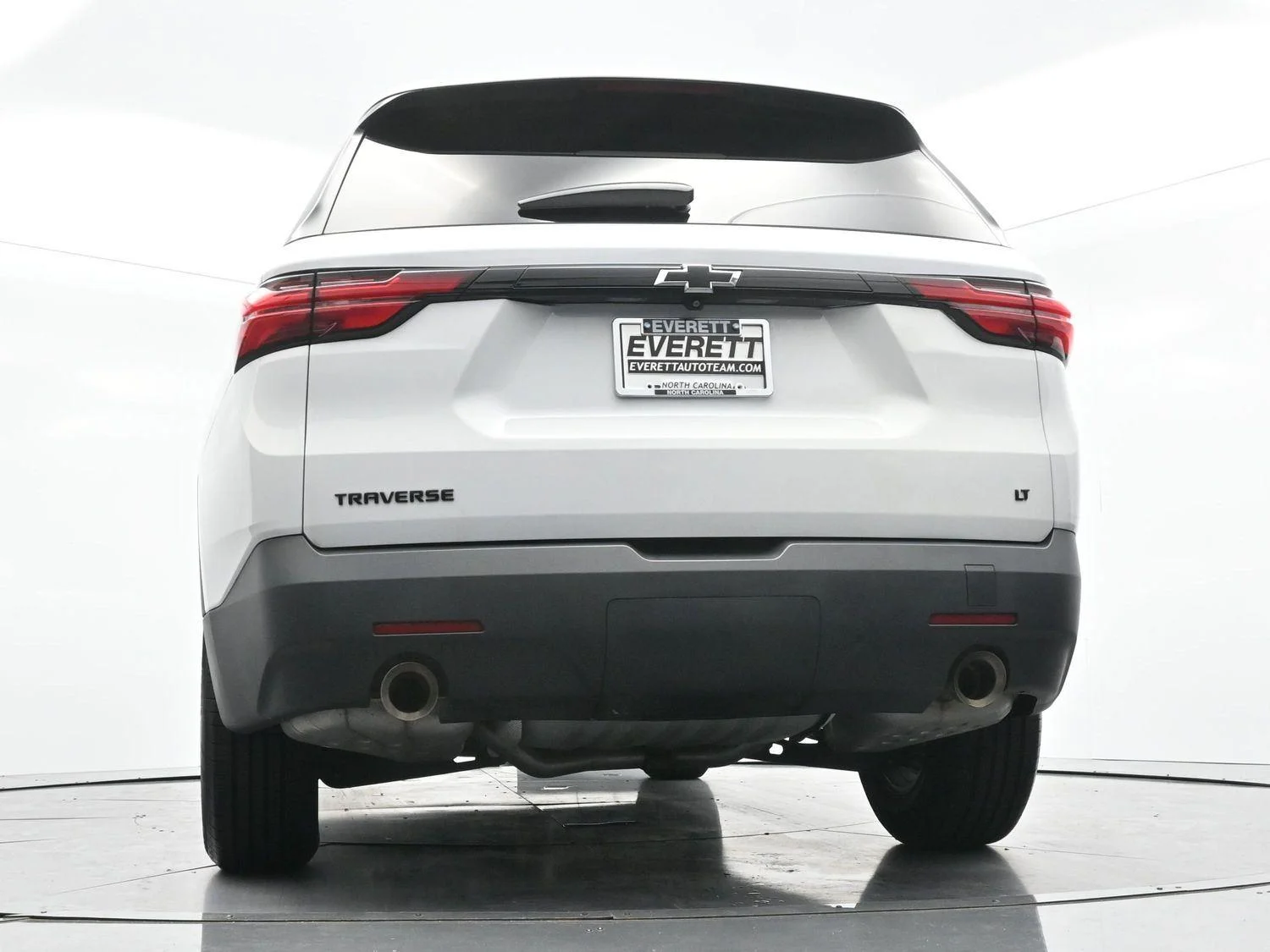 Used 2023 Summit White Chevrolet LT Cloth image 52