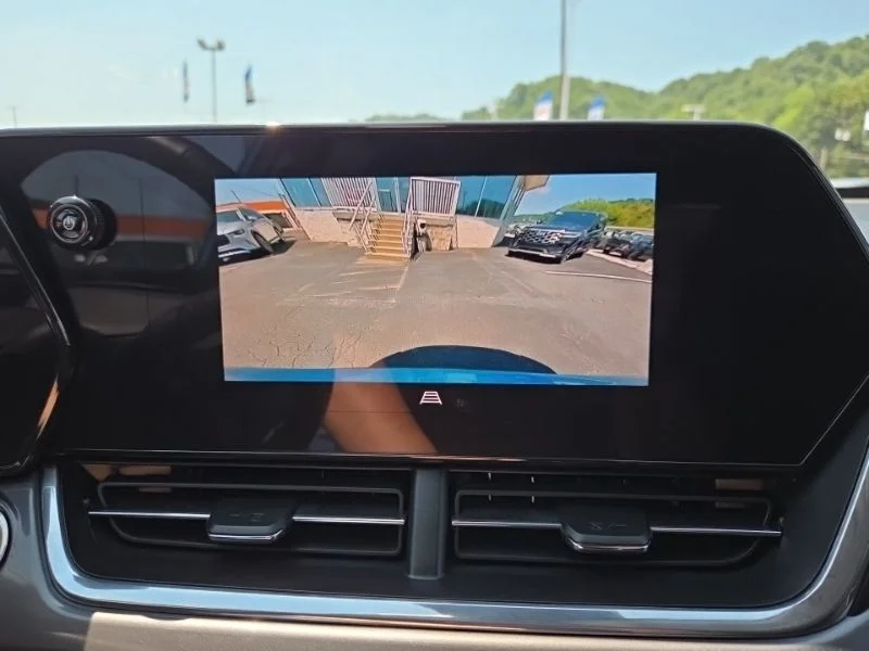 Used 2025 Blue Chevrolet ACTIV image 32