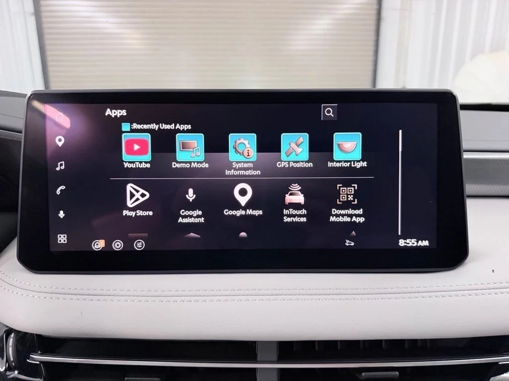 New 2027 RADIANT WHITE INFINITI Luxe AWD image 29