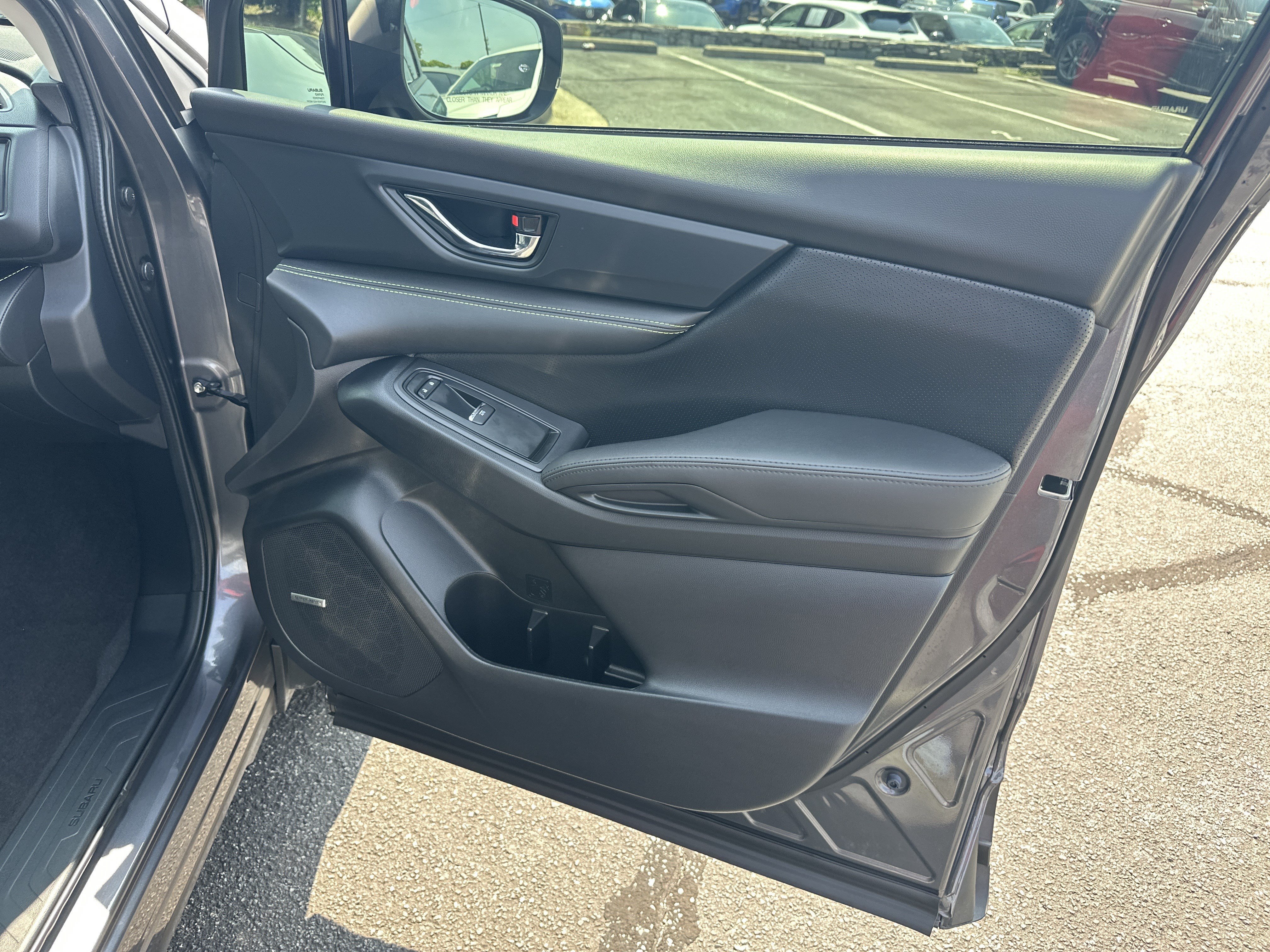 Used 2025 Magnetite Gray Metallic Subaru Onyx Edition Touring image 16