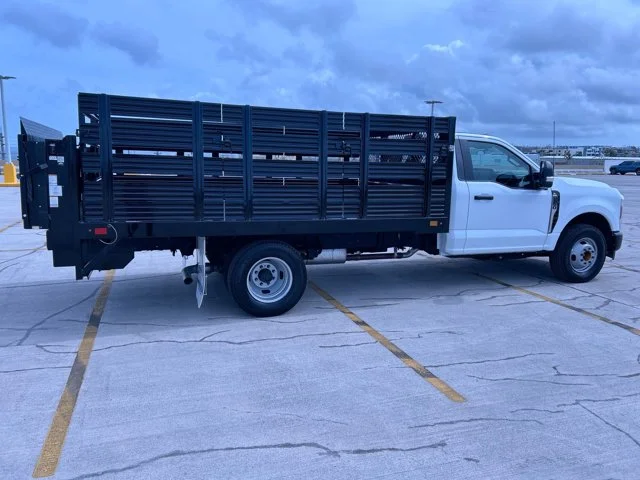 New 2025 OXFORD WHITE Ford XL 12ft Stakebed GVWR 14,000lbs w/Tommy Lift Gate image 8