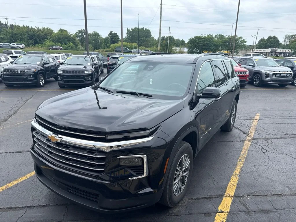Used 2024 Black Metallic Chevrolet LT image 7