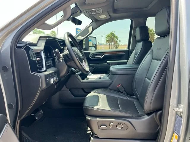 Used 2025 Sterling Metallic GMC Denali image 20