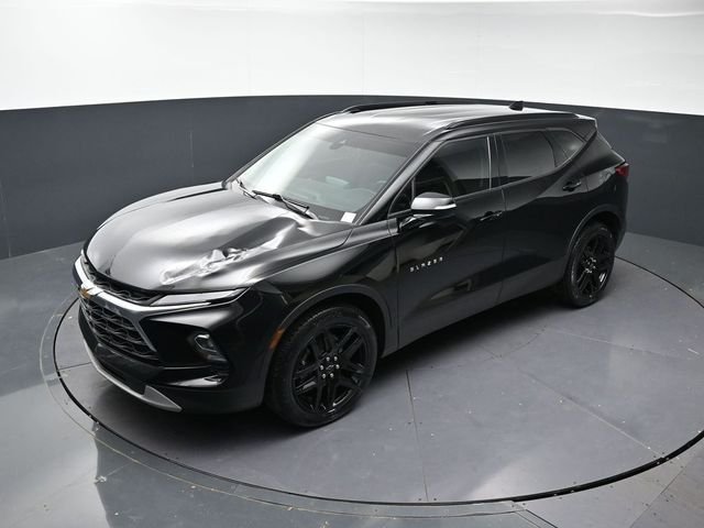 Used 2023 Black Chevrolet LT image 25