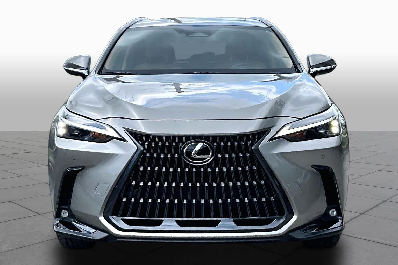 Used 2024 Atomic Silver Lexus Premium image 4