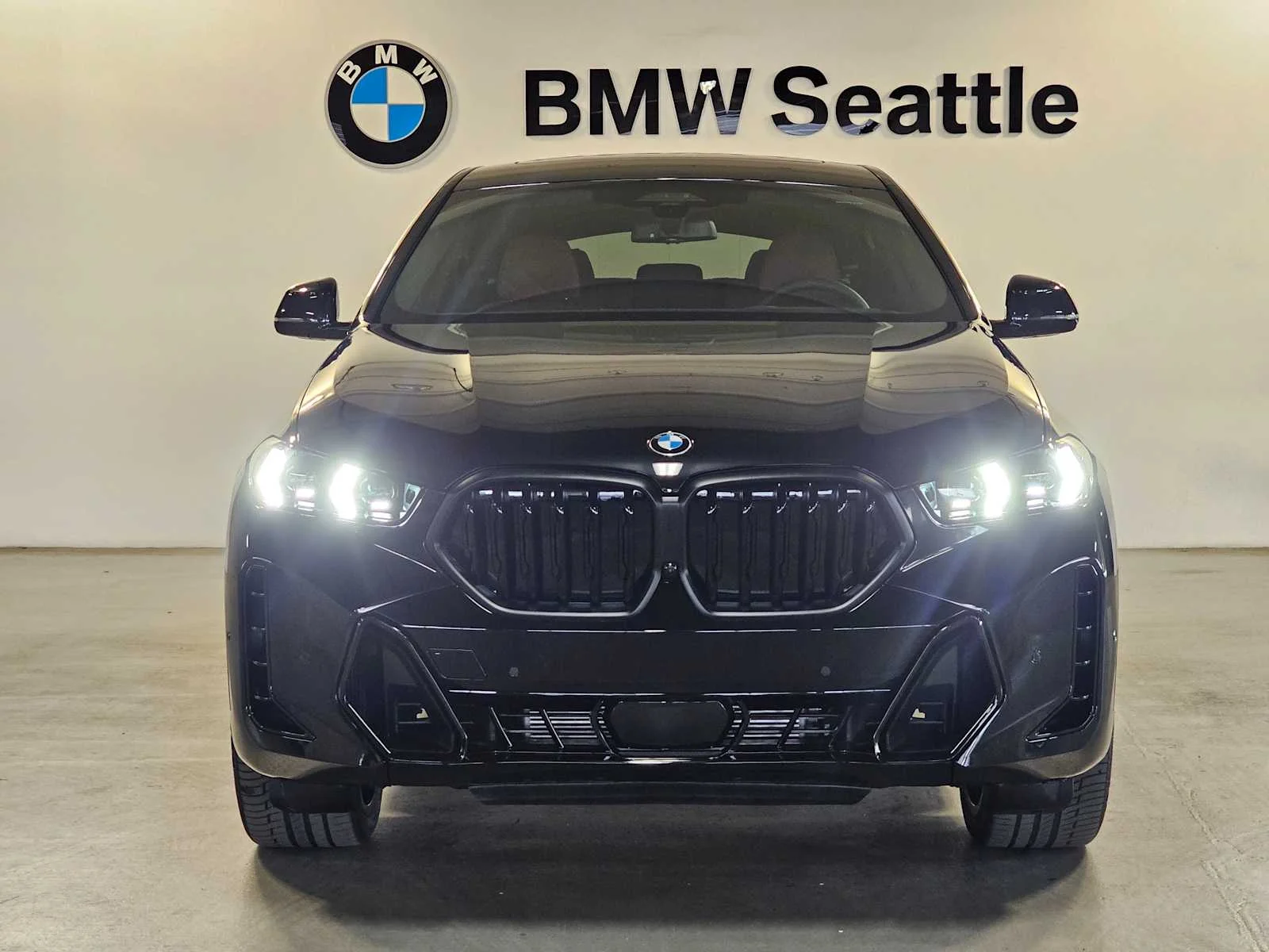 New 2026 Black Sapphire Metallic BMW xDrive40i image 6