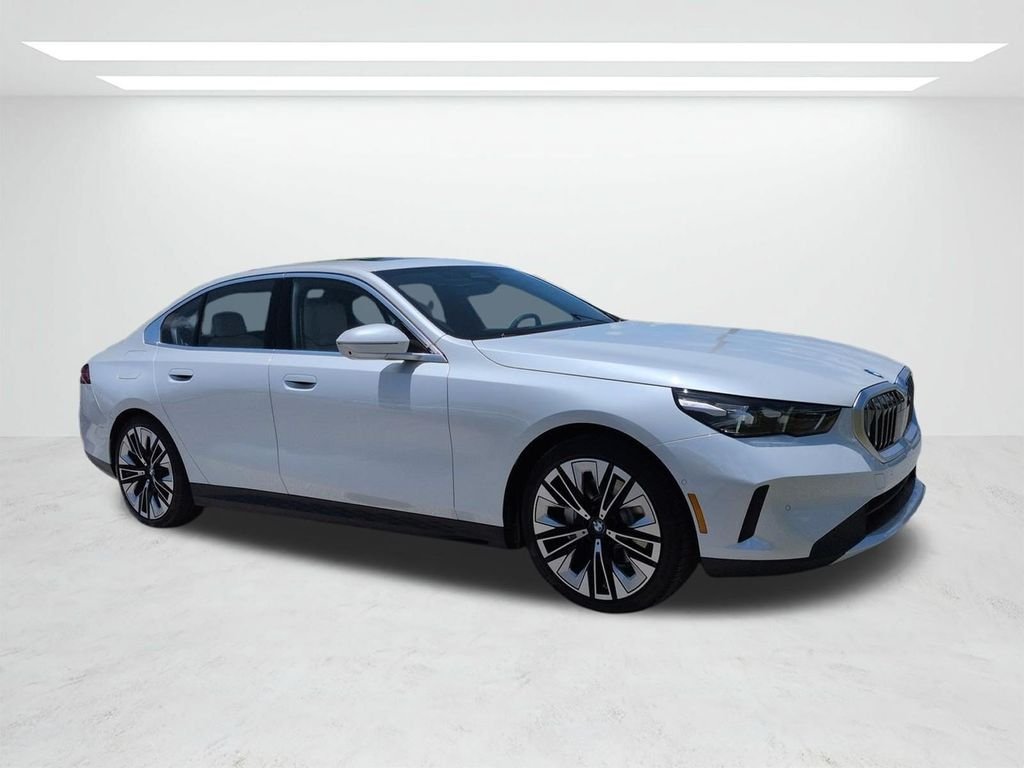 New 2027 White Metallic BMW 530i image 2