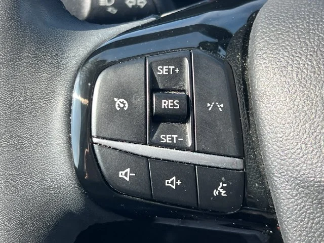 Used 2023 Gray Ford Active image 25