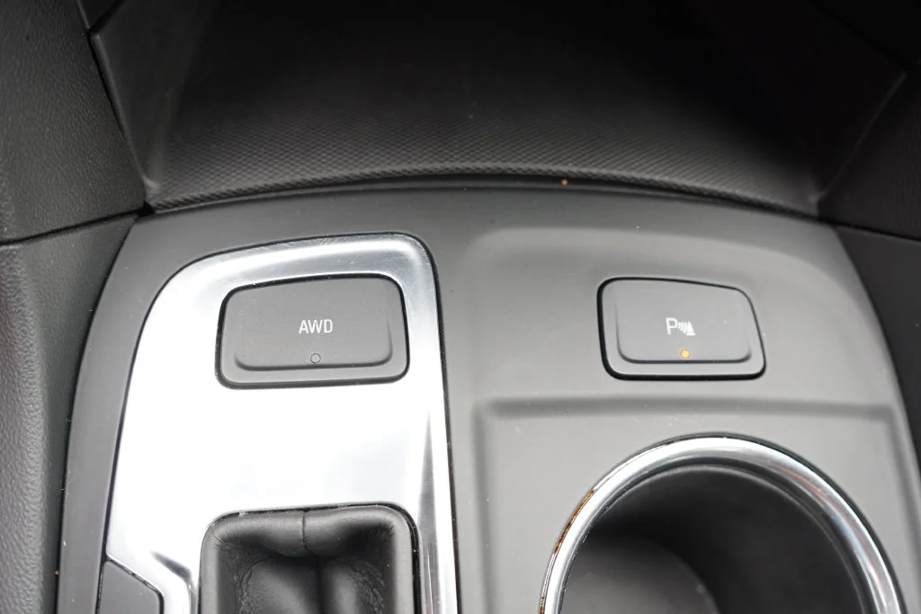 Used 2024 Lakeshore Blue Metallic Chevrolet LT image 29