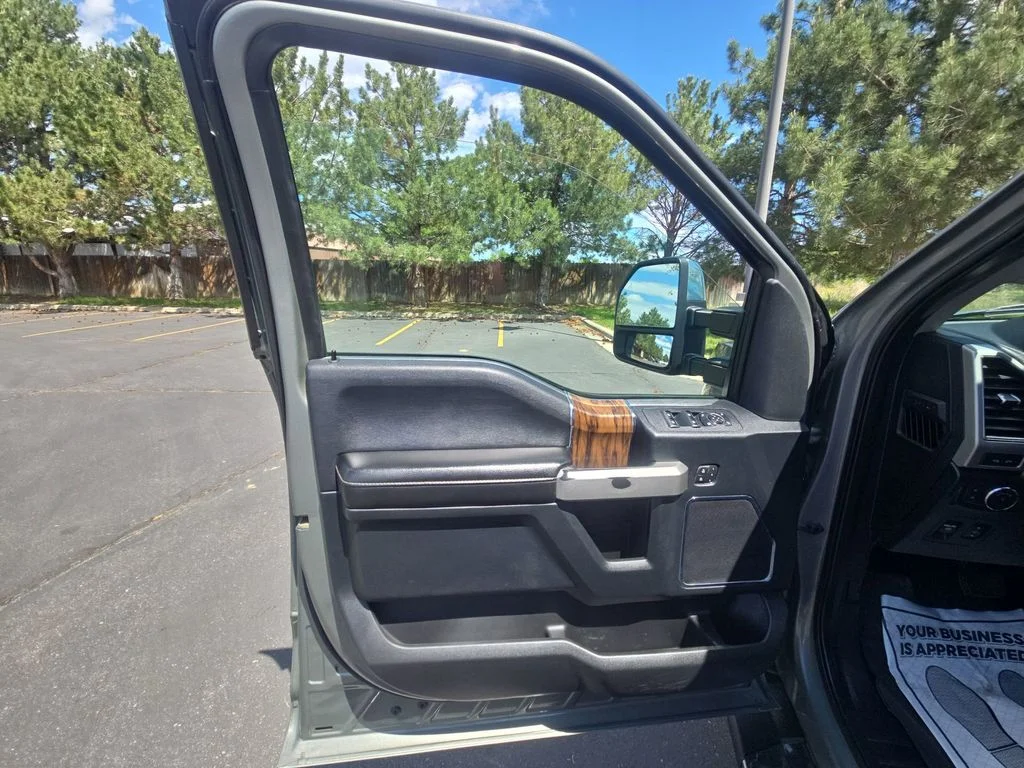 Used 2019 Green Ford Lariat image 28