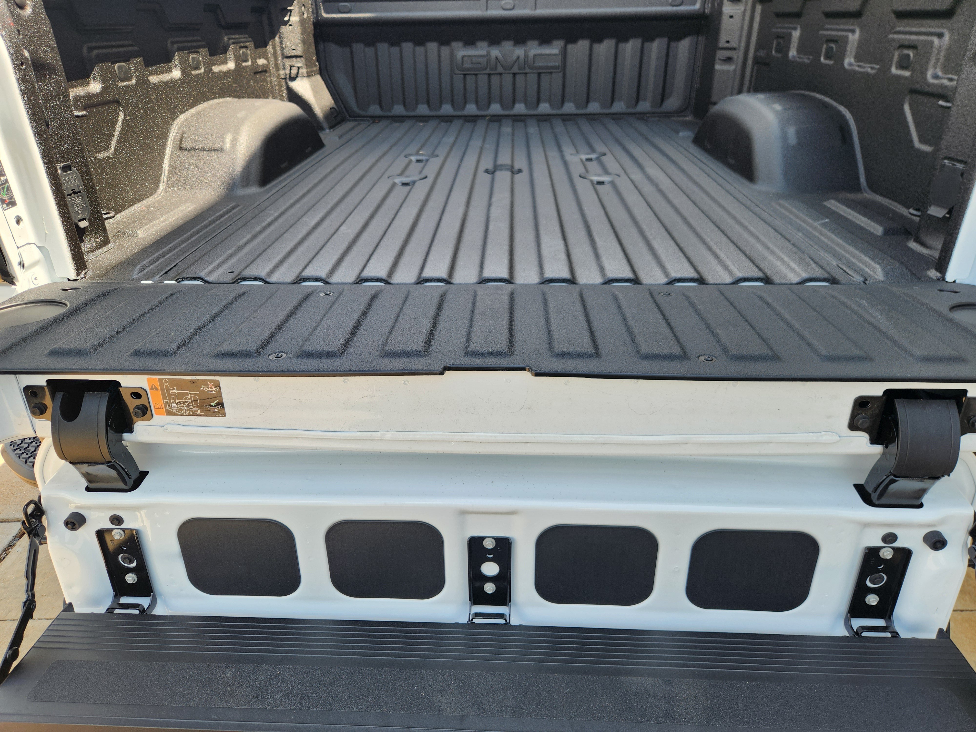 2026 GMC Sierra 2500HD AT4 - Photo 23