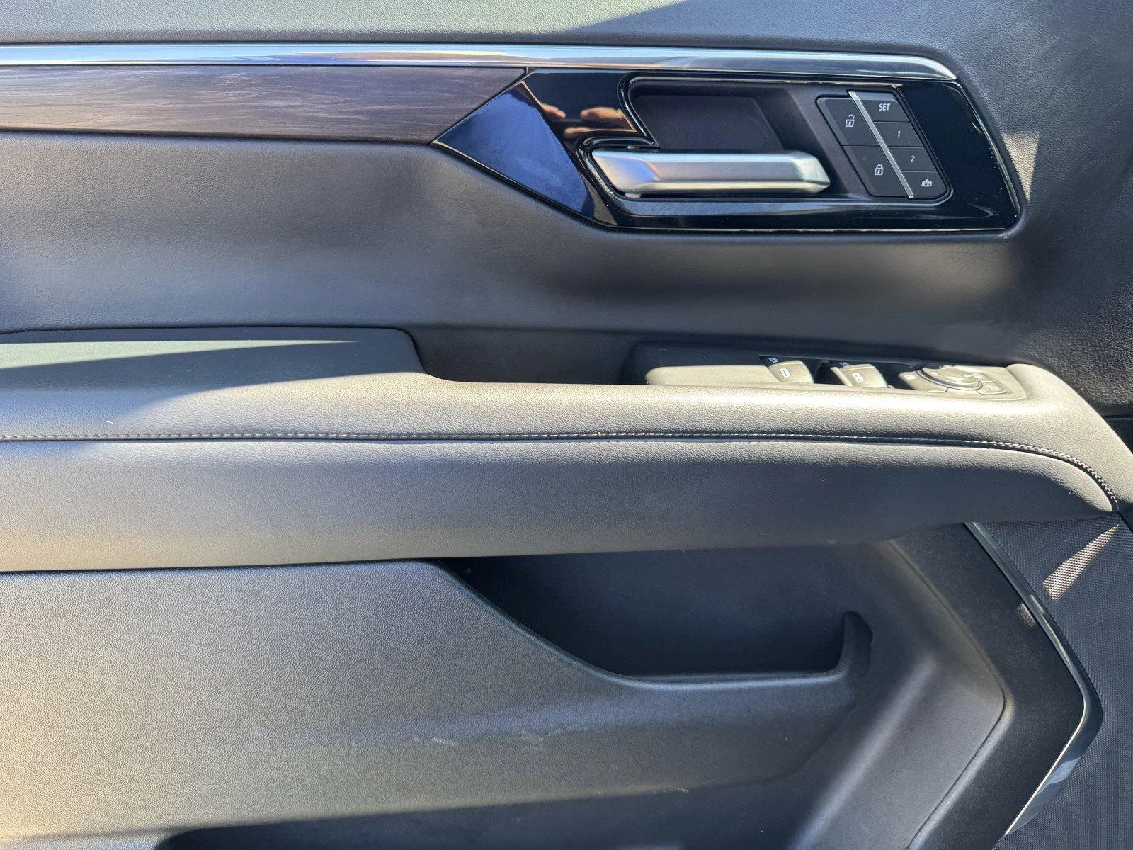 Used 2025 Sterling Gray Metallic Chevrolet LT image 16
