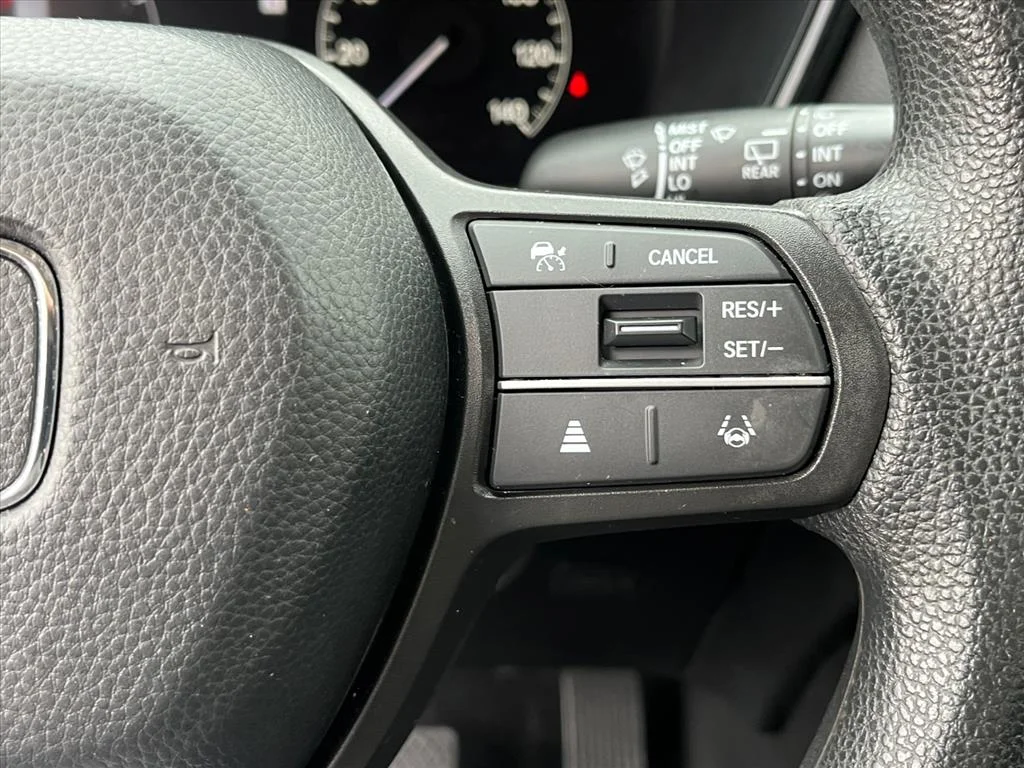 2024 Honda CR-V LX - Photo 17