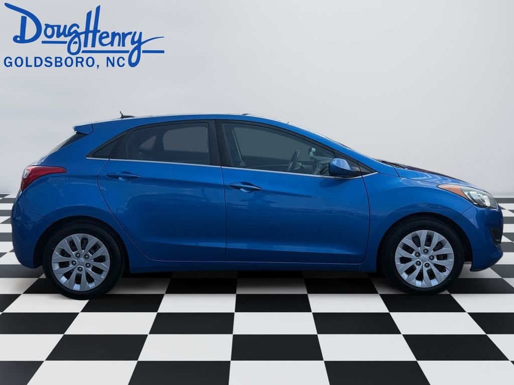 Used 2017 Blue Hyundai Base image 6