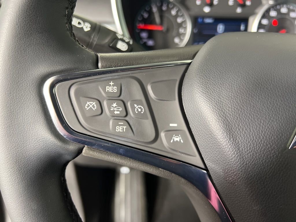 Used 2024 Summit White Chevrolet LT image 14