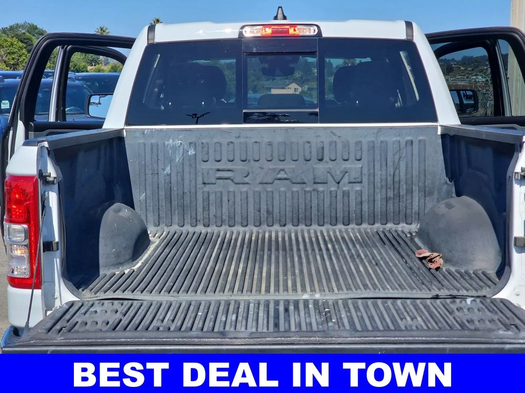 Used 2023 White Ram Big Horn/Lone Star image 12