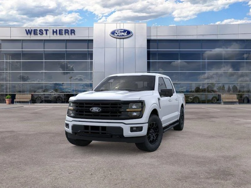 New 2026 Oxford White Ford XLT image 3
