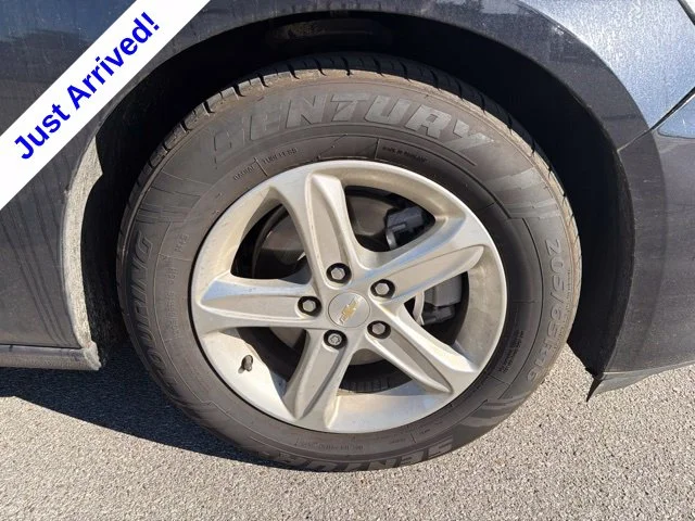 Used 2022 Gray Chevrolet LS image 19