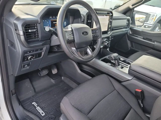 Used 2024 White Ford XLT image 18