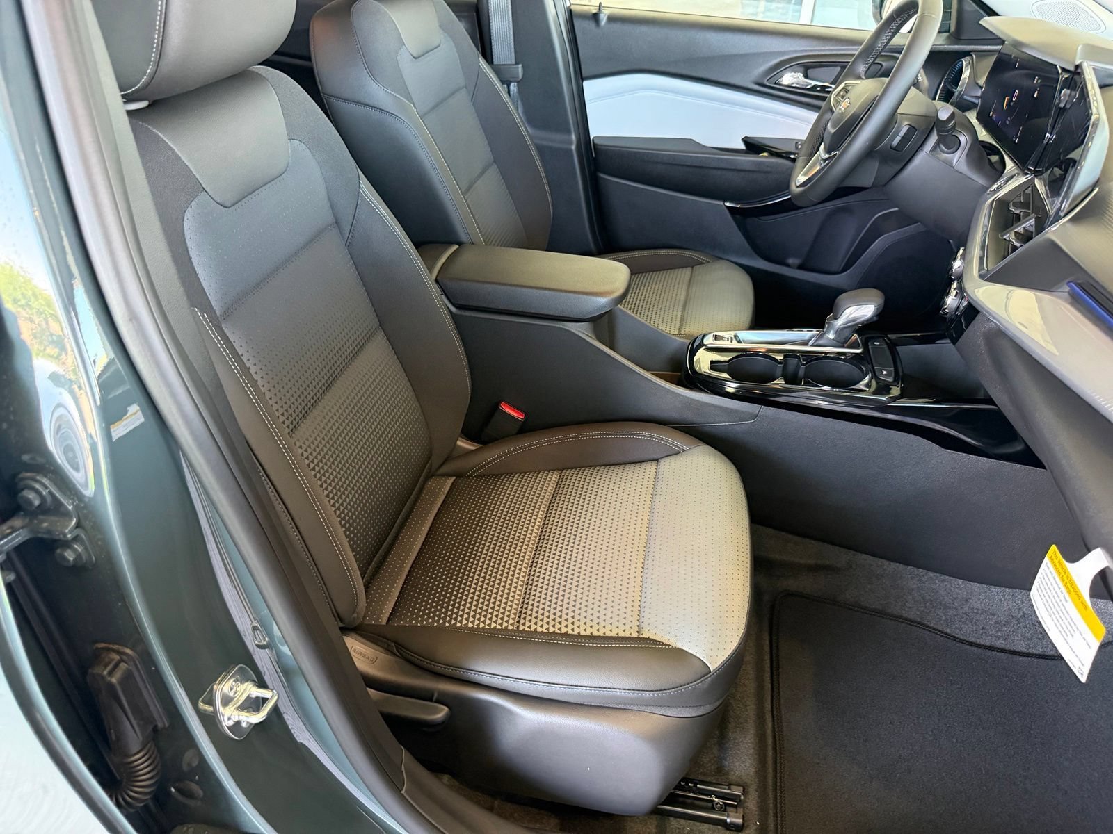 New 2026 Cypress Gray Chevrolet LT image 31