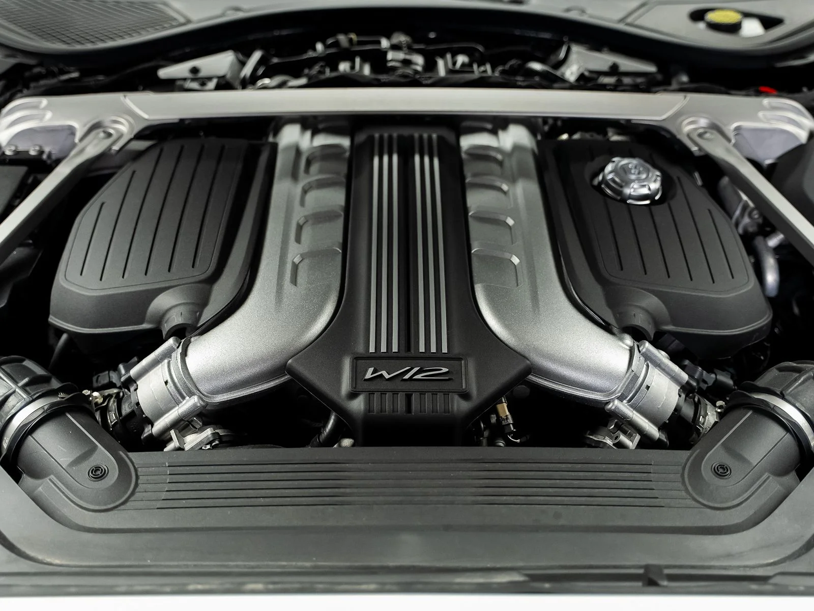 Used 2022 Silver Bentley W12 image 62