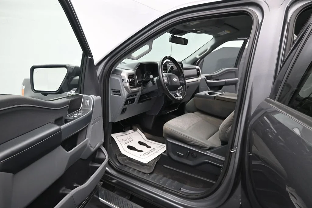 Used 2023 Gray Ford XLT image 15