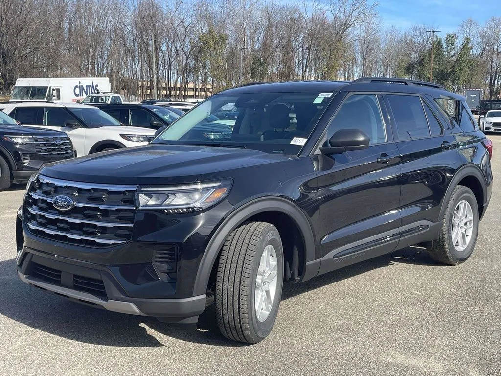 New 2026 Black Ford Active image 7