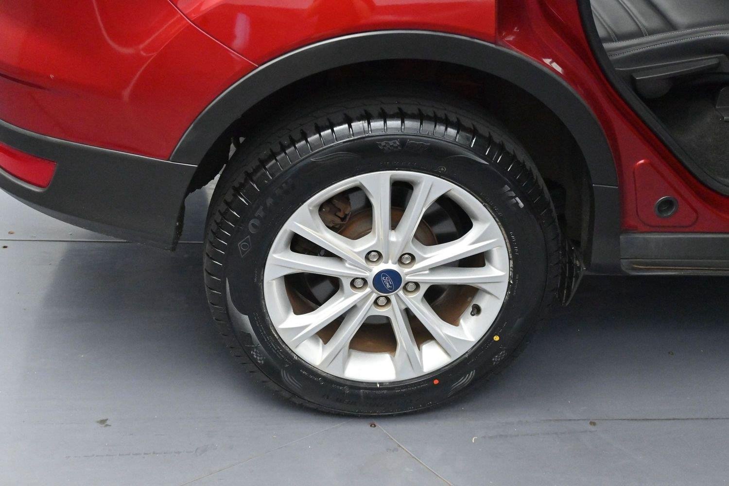 Used 2019 Ruby Red Metallic Tinted Clearcoat Ford SEL image 33