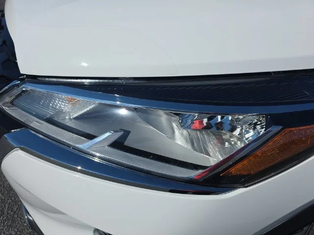 Used 2024 White Nissan SV image 29