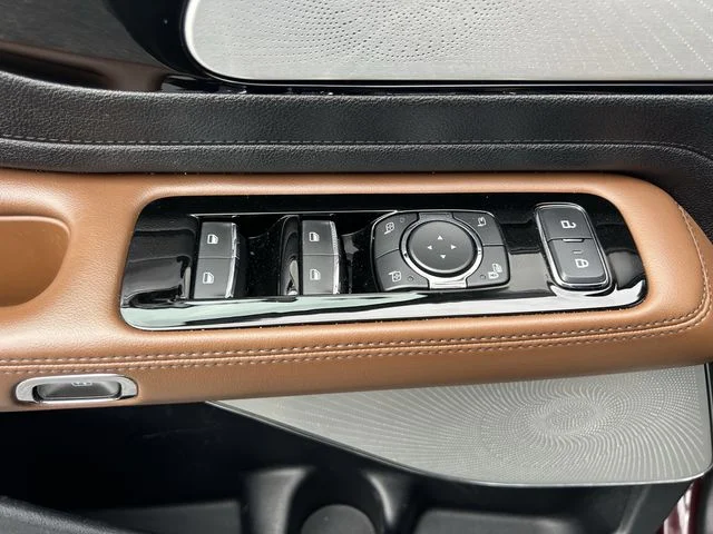 Used 2020 Red Lincoln Reserve image 21