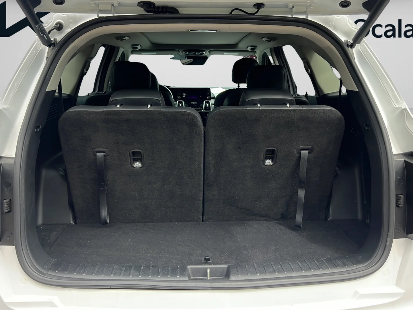 Used 2023 Glacial White Pearl Kia EX image 12