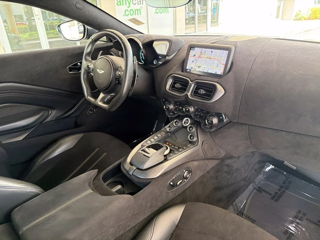 Used 2021 Black Aston Martin Base image 23