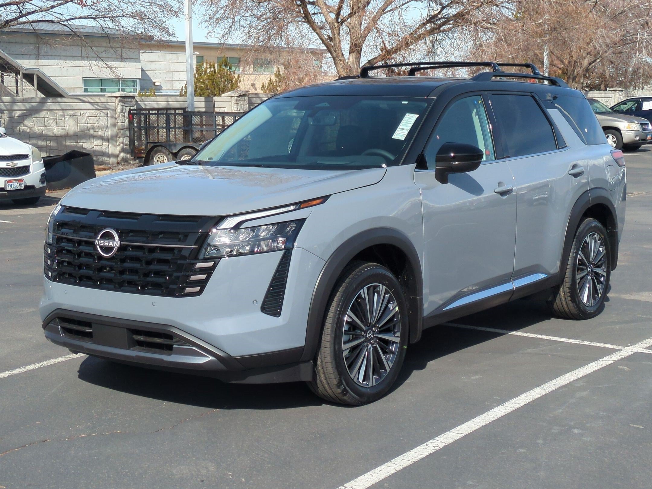 New 2026 Boulder Gray Pearl/Super Black Nissan Platinum image 8