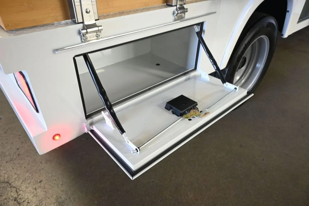 New 2026 Oxford White Ford XL image 31