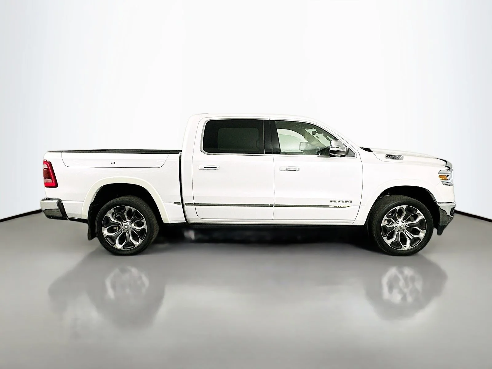 Used 2021 Ivory White Tri-Coat Pearlcoat Ram Limited image 11