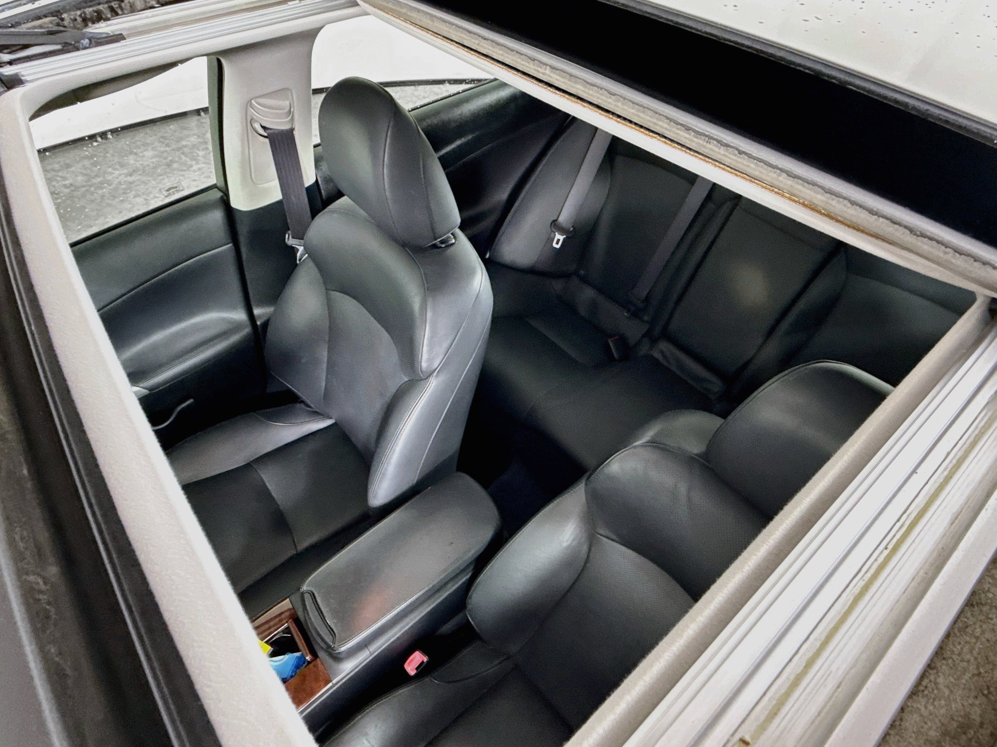 Used 2008 Obsidian Lexus Base image 4