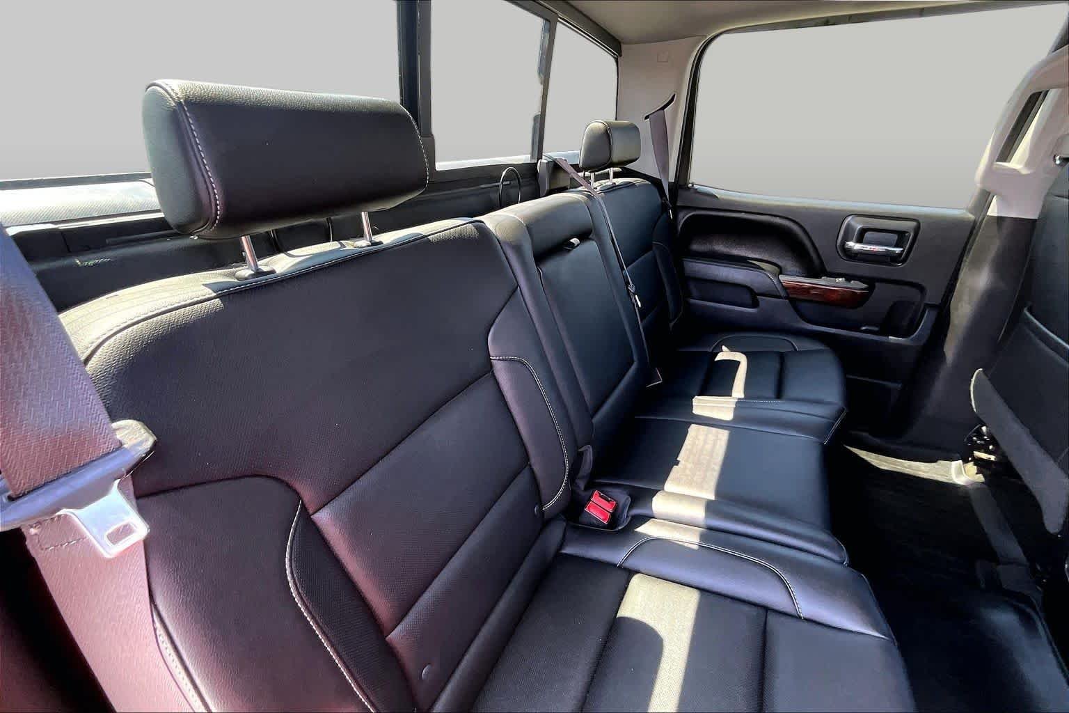 Used 2016 Cardinal Red GMC SLT image 20
