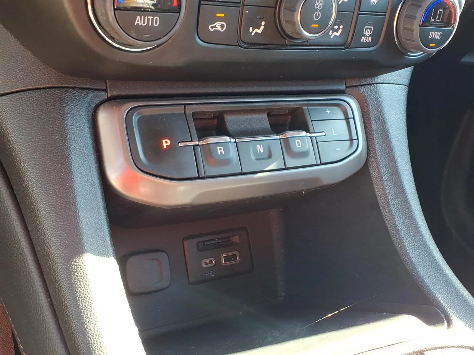 Used 2023 Ebony Twilight Metallic GMC AT4 image 15