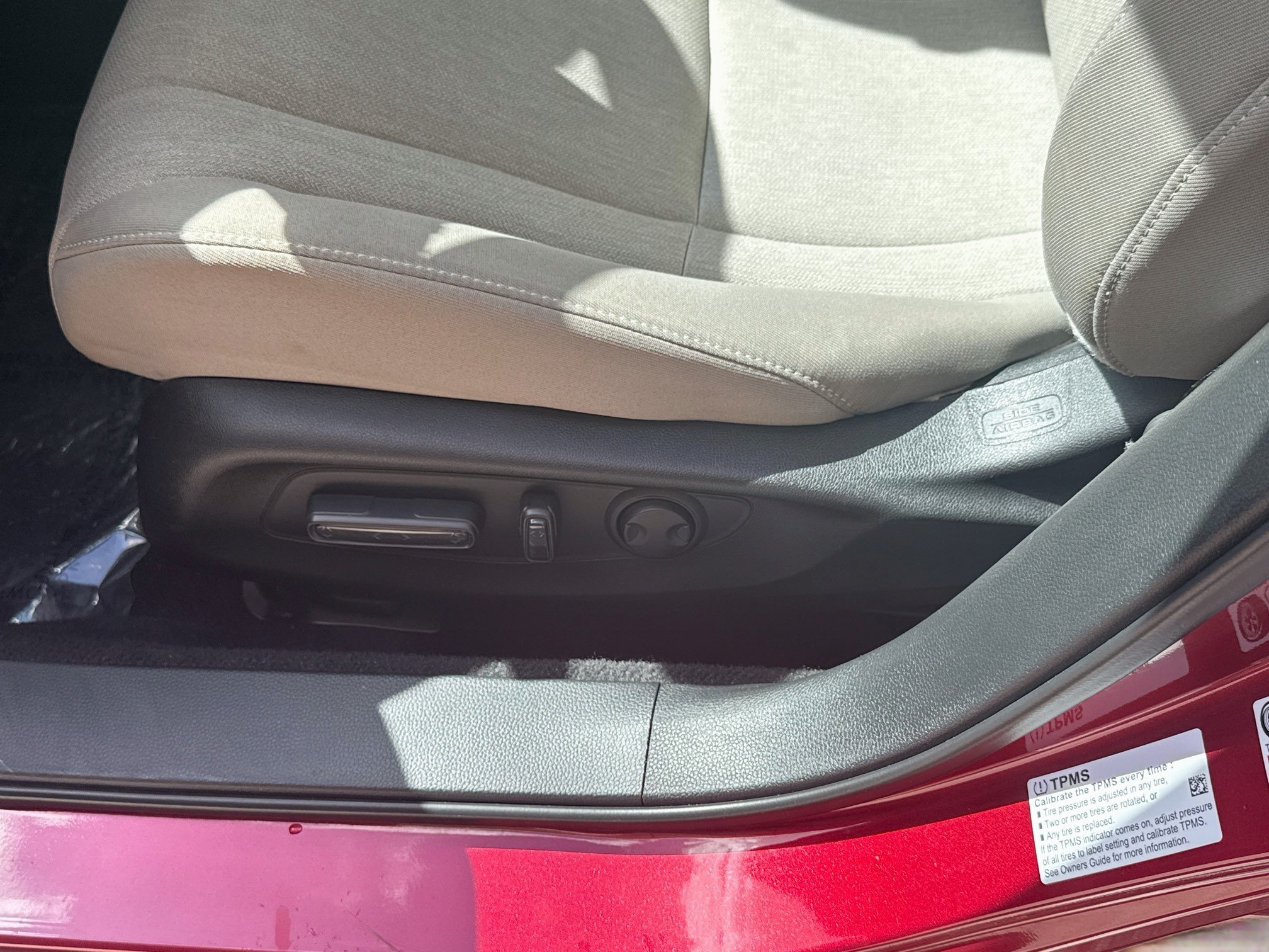 Used 2025 Radiant Red Metallic Honda SE image 15