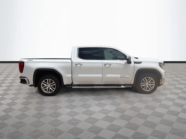 Used 2020 White GMC SLT image 8