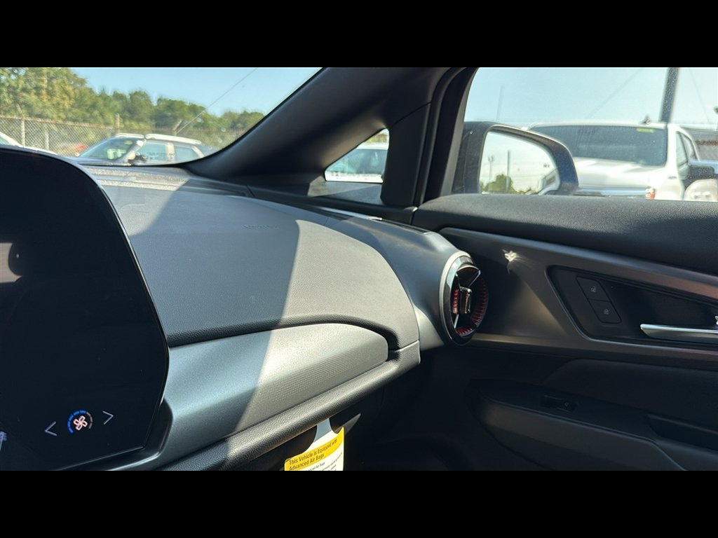 2025 Chevrolet Equinox EV RS - Photo 16