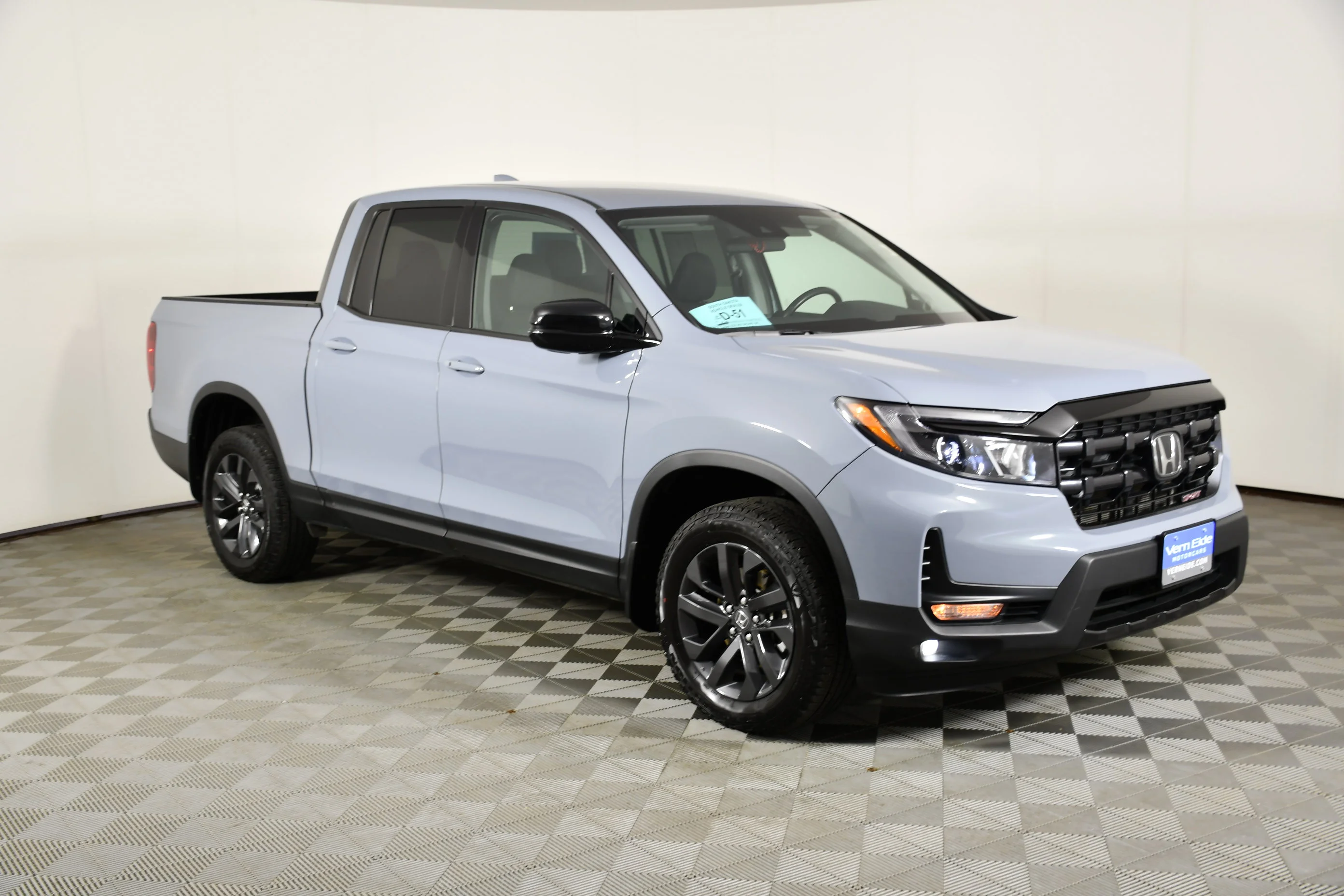 Certified Used 2025 Sonic Gray Pearl Honda Sport image 4