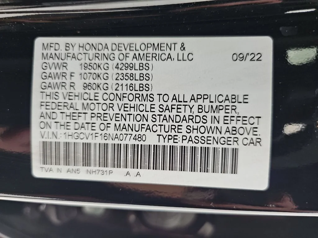 Certified Used 2022 Crystal Black Pearl Honda LX image 38
