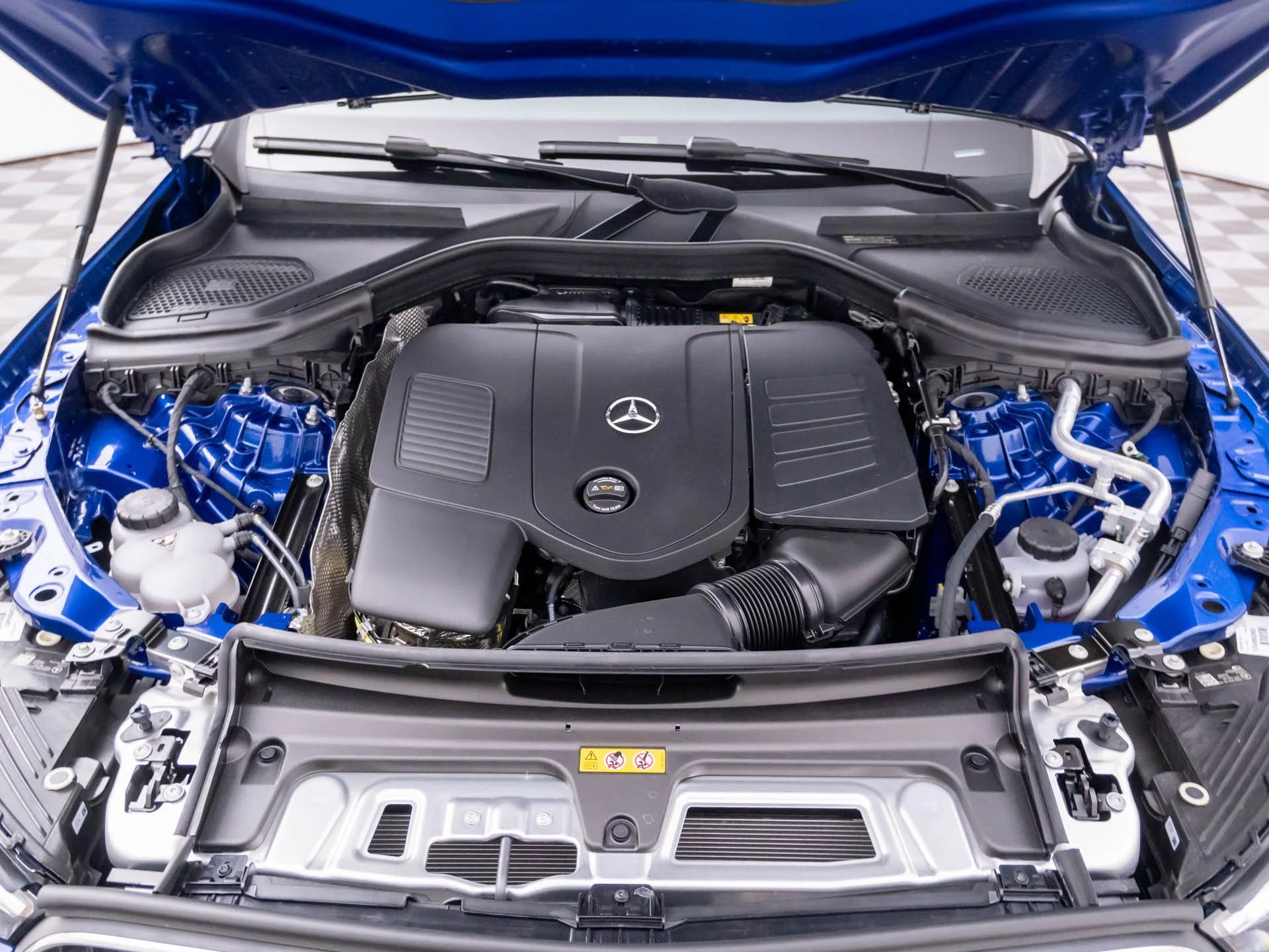 New 2026 Blue Mercedes-Benz GLC 300 image 33