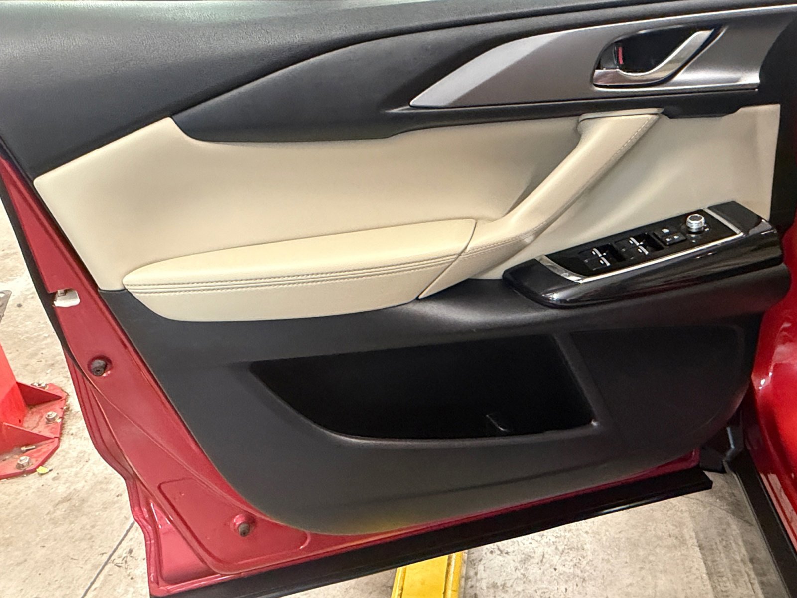 Used 2019 Soul Red Crystal Metallic Mazda Touring image 27