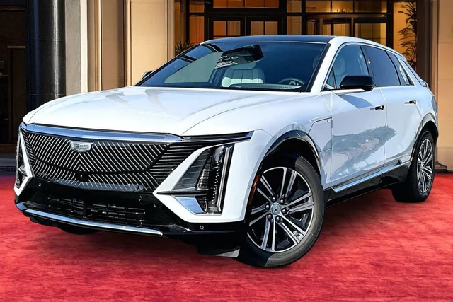 2026 Cadillac LYRIQ Premium Luxury