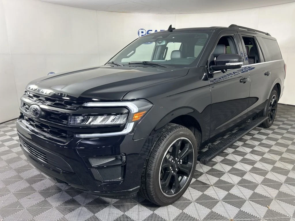 2023 Ford Expedition Limited MAX 4x4's photo