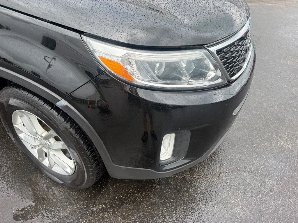 Used 2015 Black Kia LX image 13